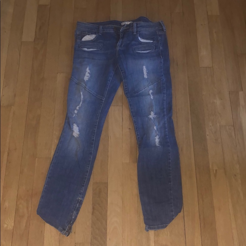 WILDFOX Ripped Jeans